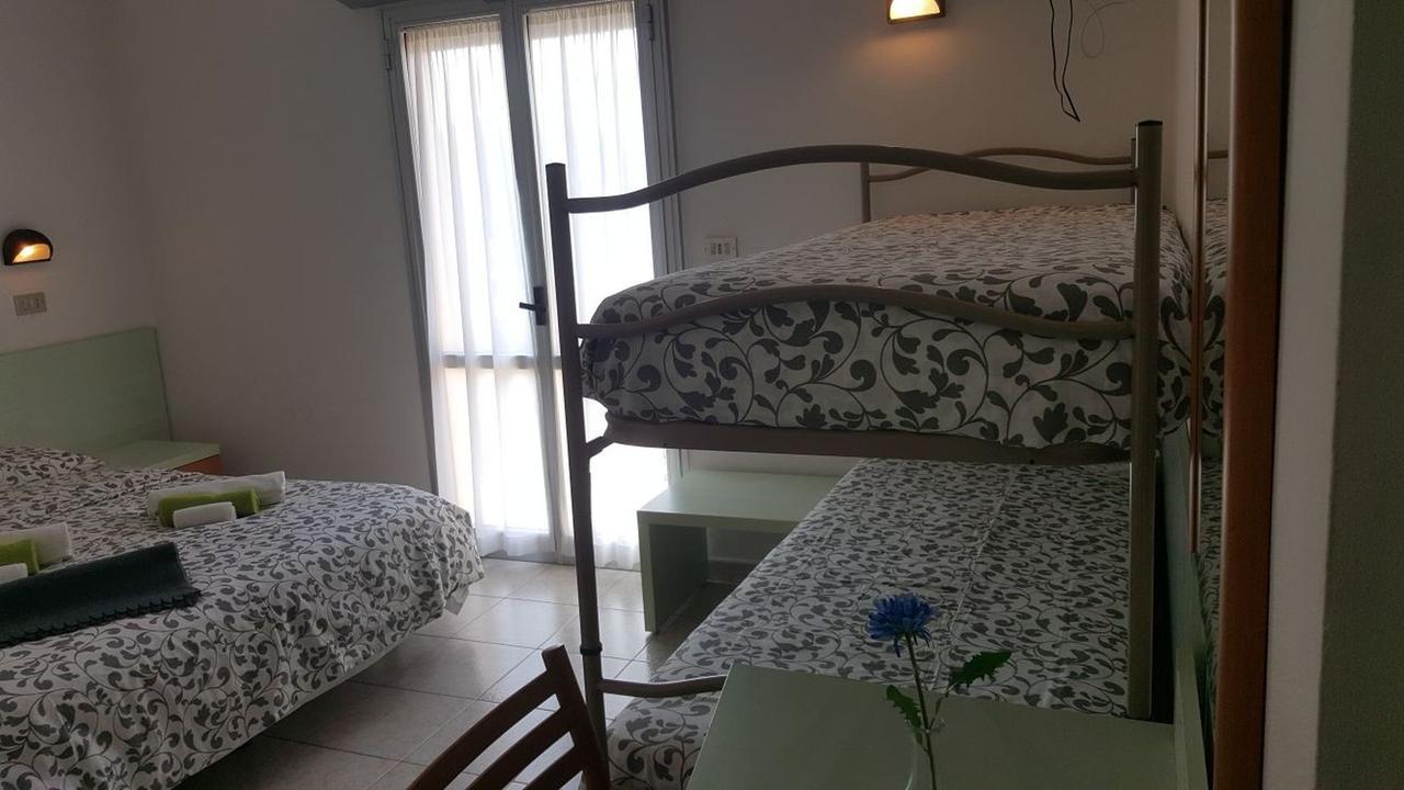 Hotel Villa Cesira Bellaria-Igea Marina Bilik gambar